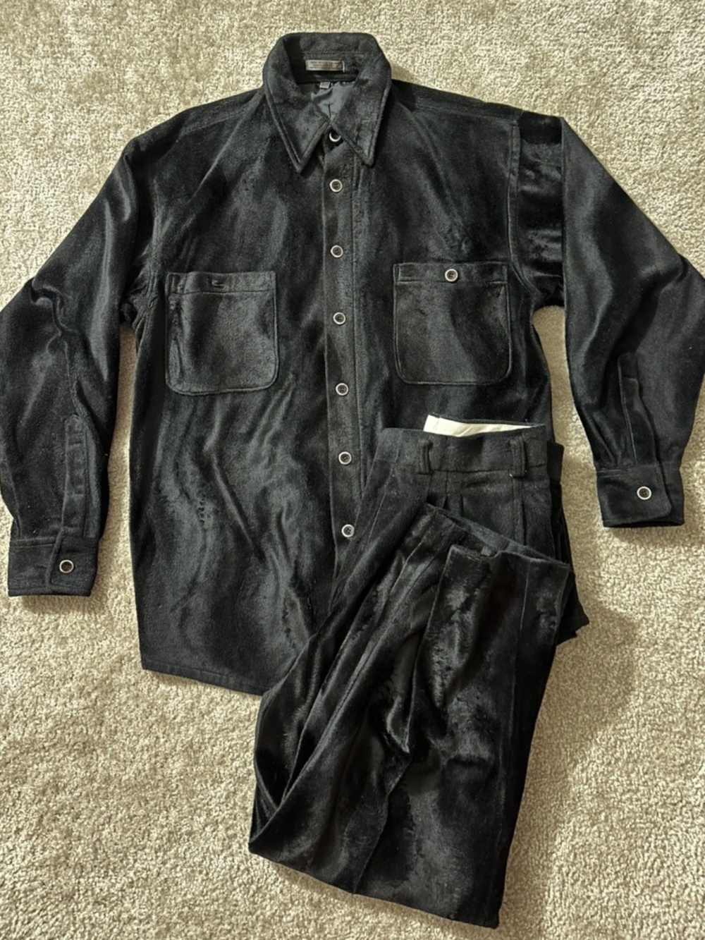 Jordan Craig Faux Fur/Velour Suit Set Men's S Coat & 30x32 Pants Gray